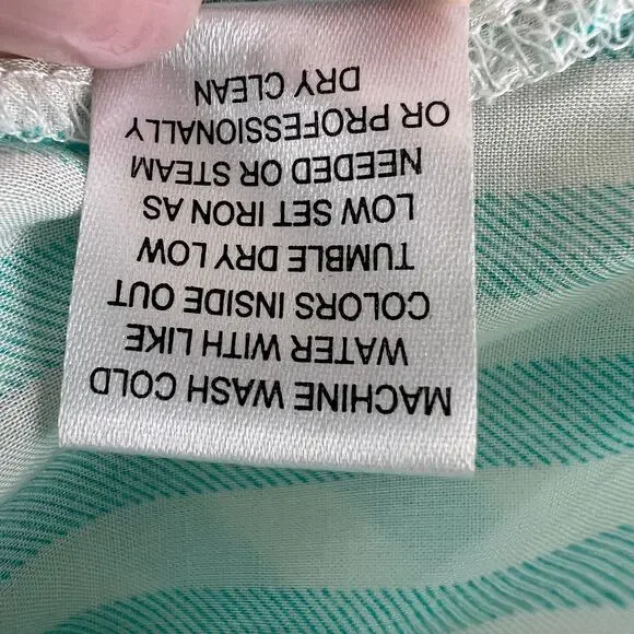 Grand & Green Green White Top Rayon Striped Pleated Button-Up Size Medium M - Picture 9 of 9